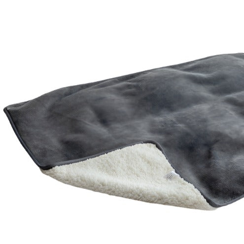 waterproof double layer dog blanket featuring dual fabrics fleece and teddy. Colour - slate